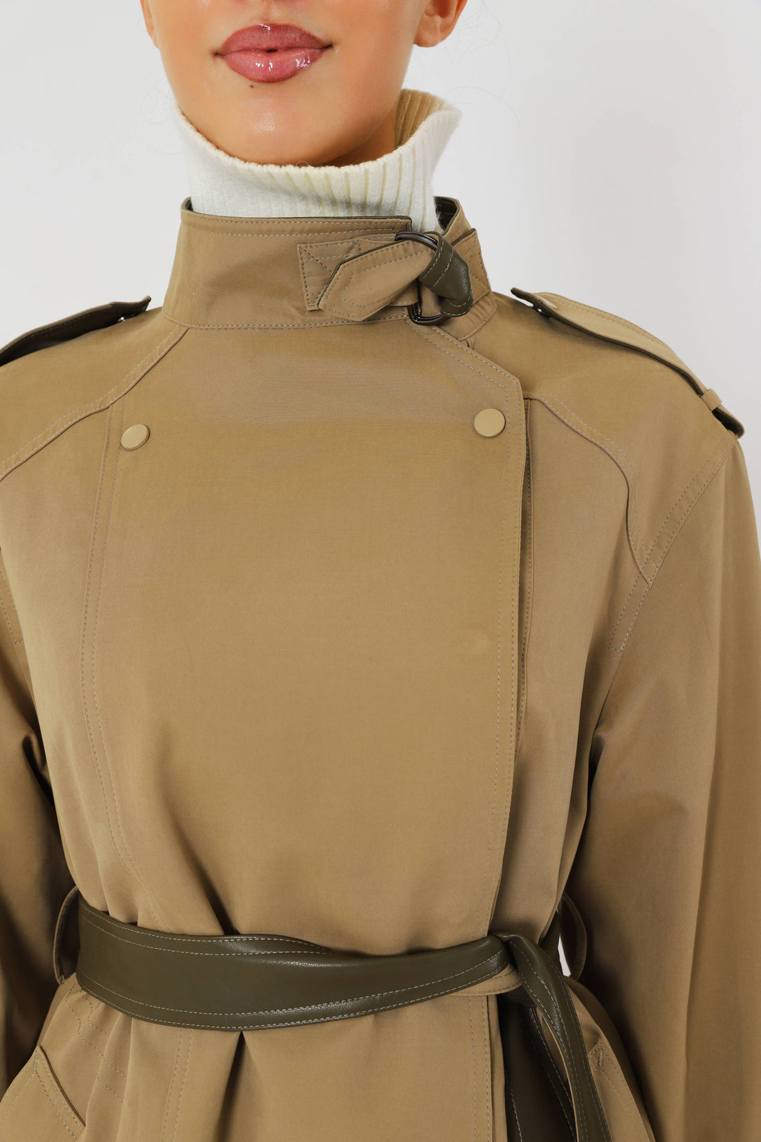 Trench coat with belt