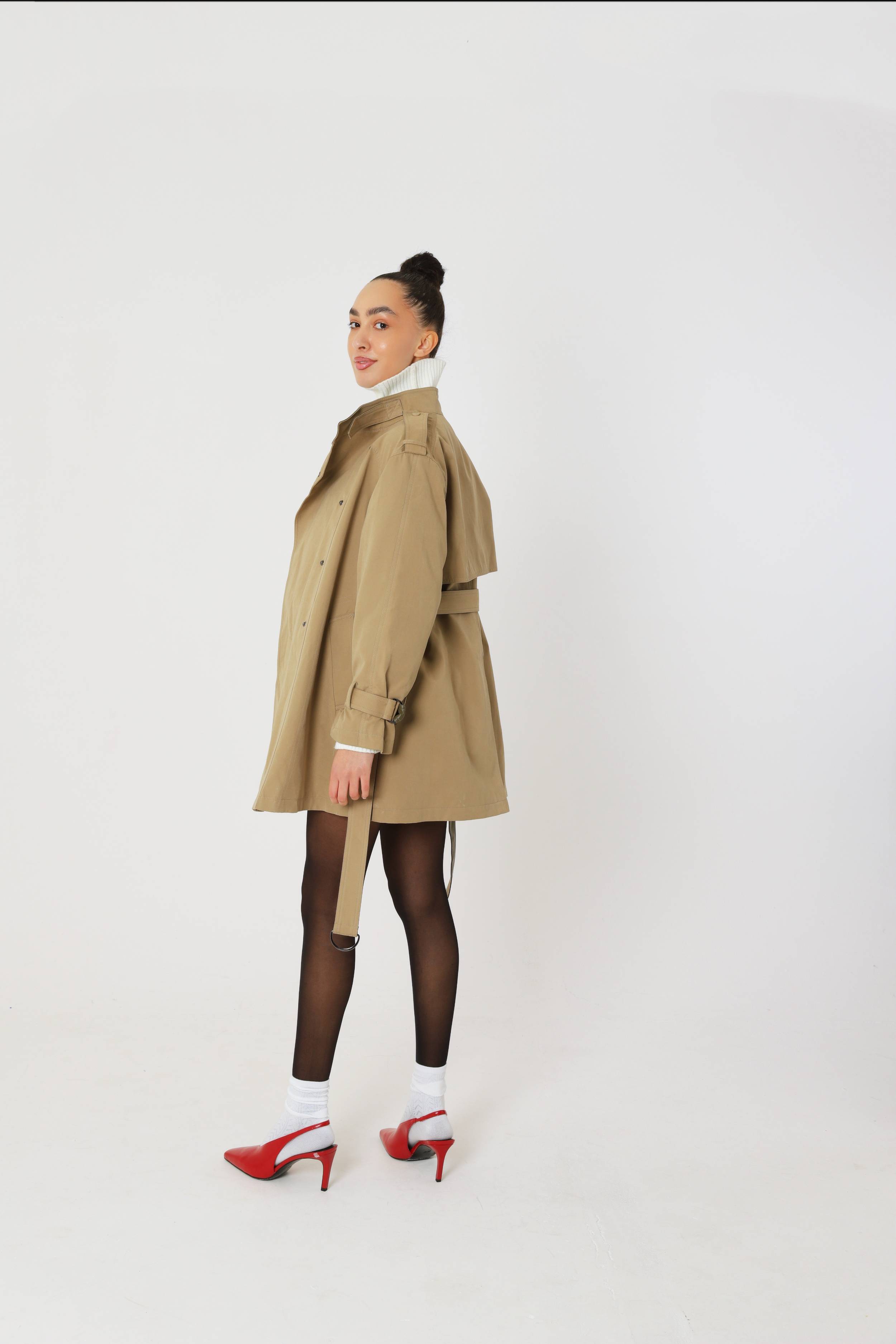 Trench coat with belt