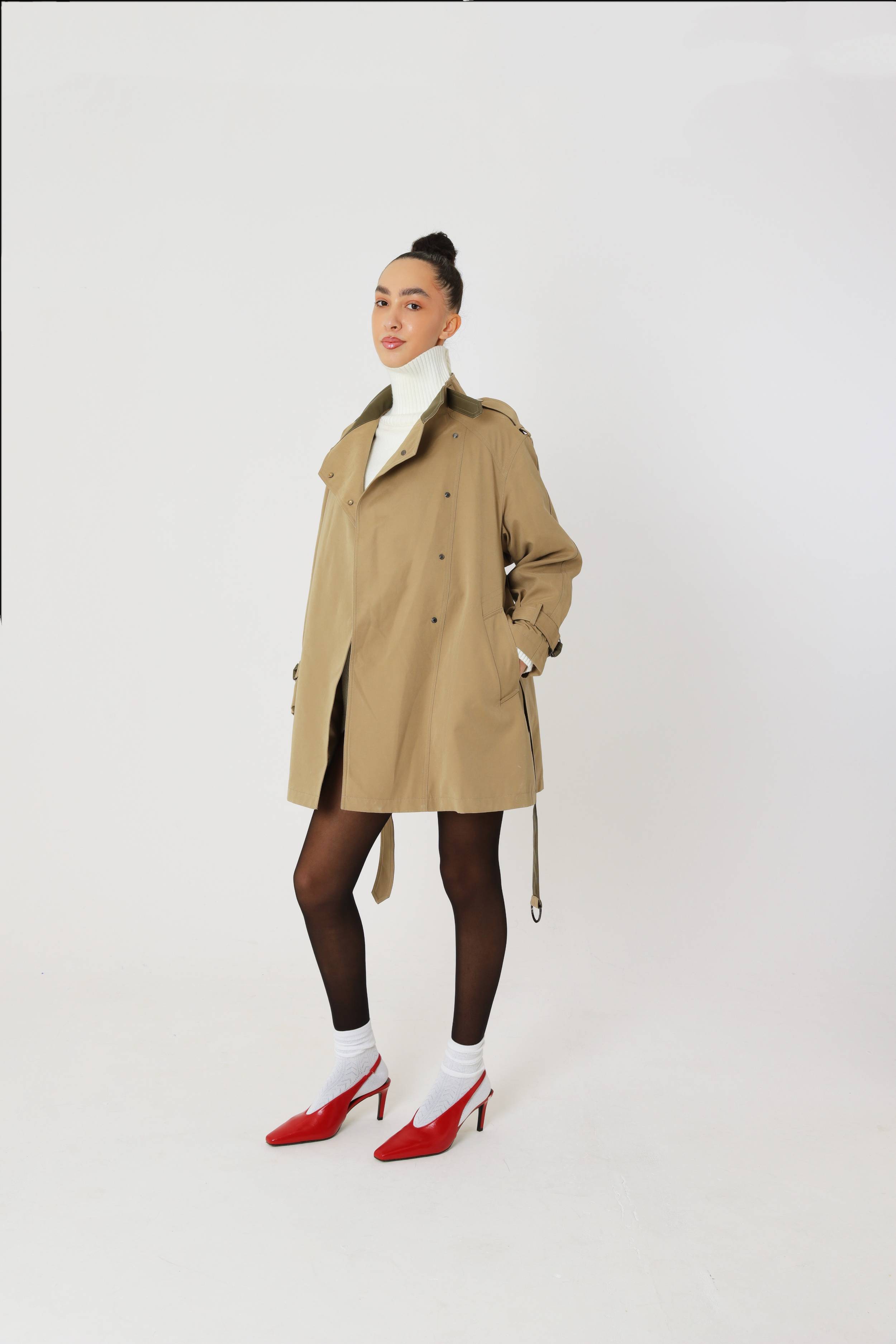 Trench coat with belt