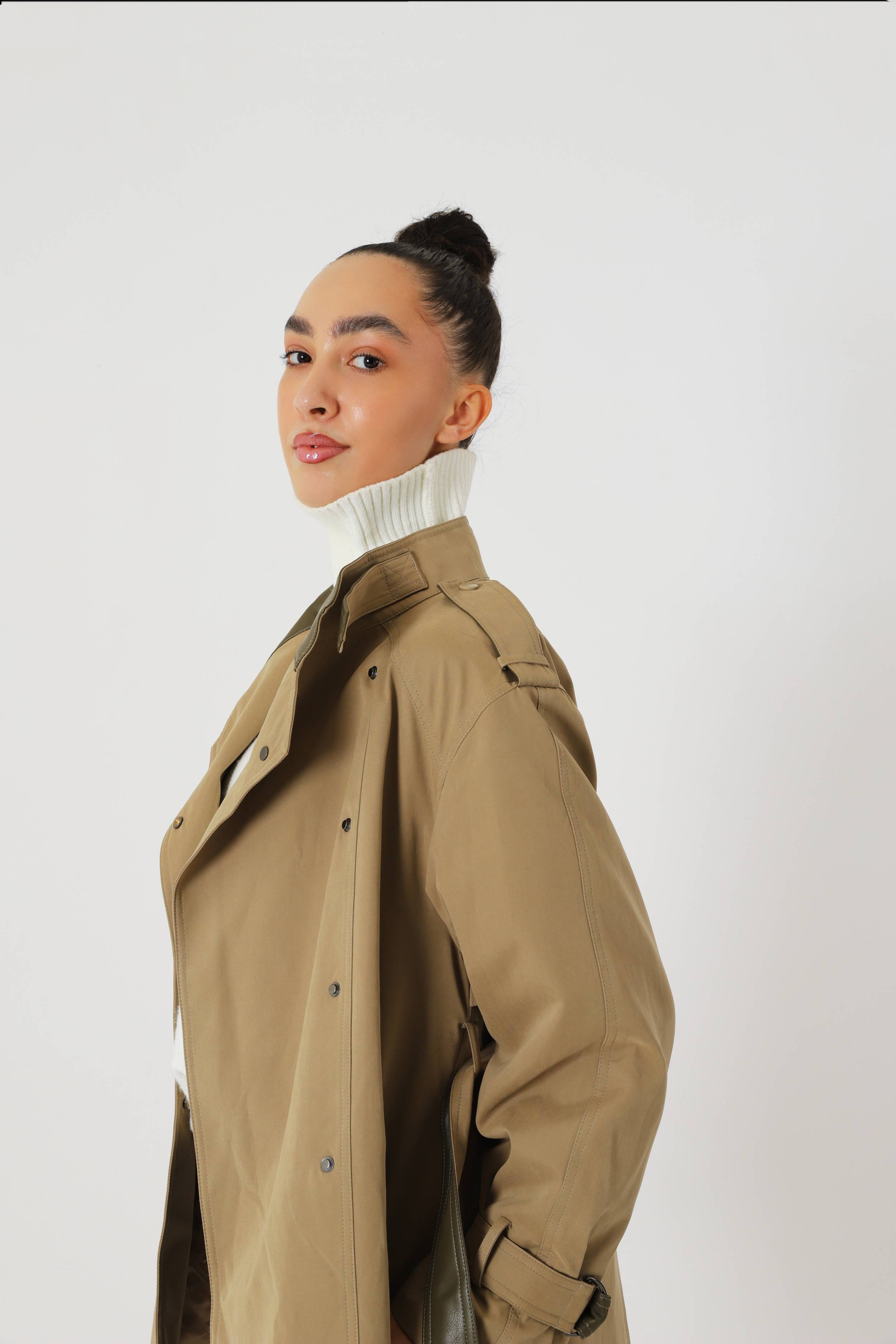 Trench coat with belt