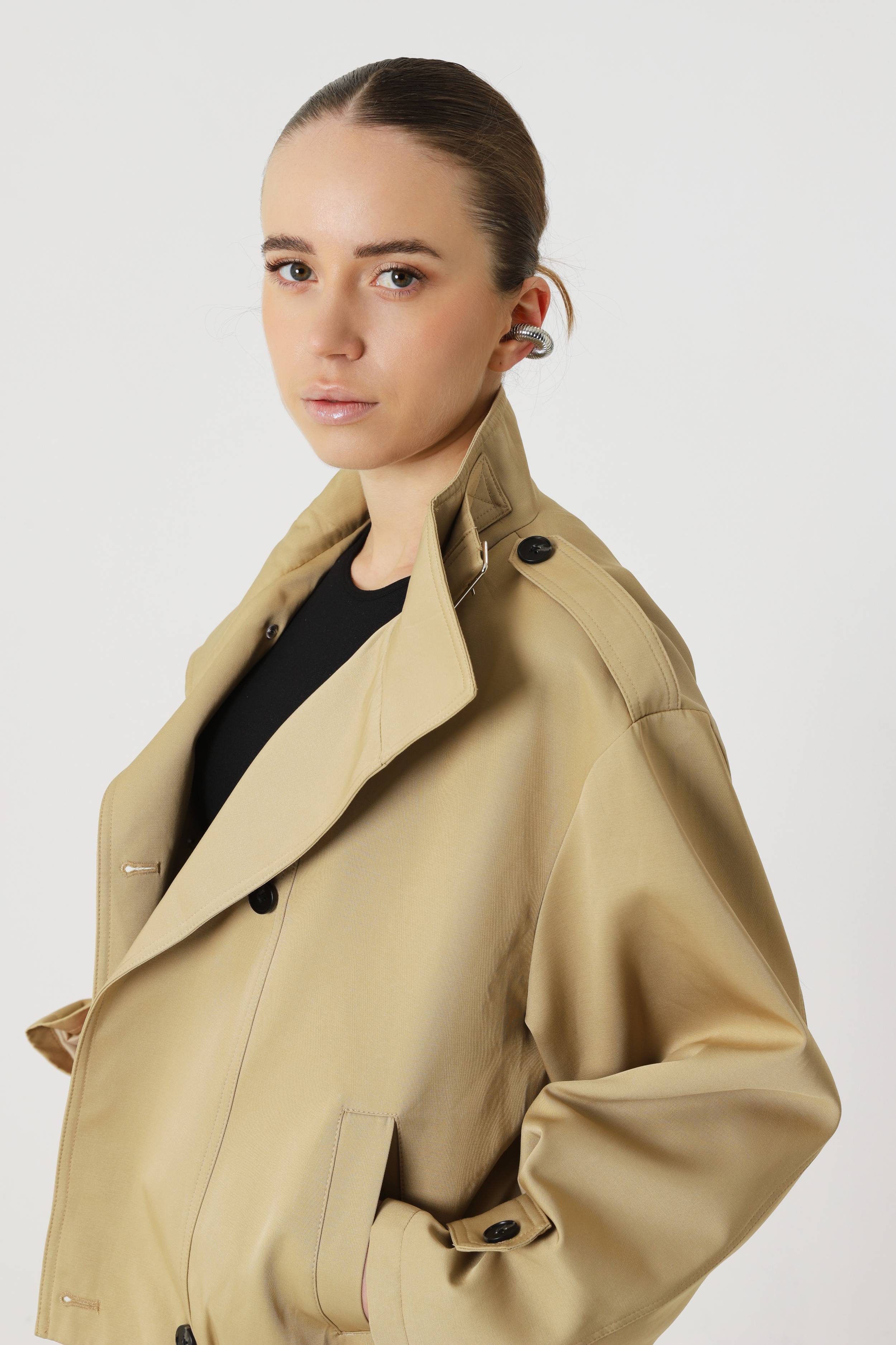 Cropped trench coat