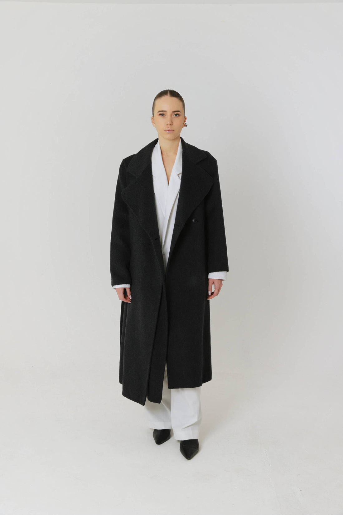 Gray Manhattan with scarf