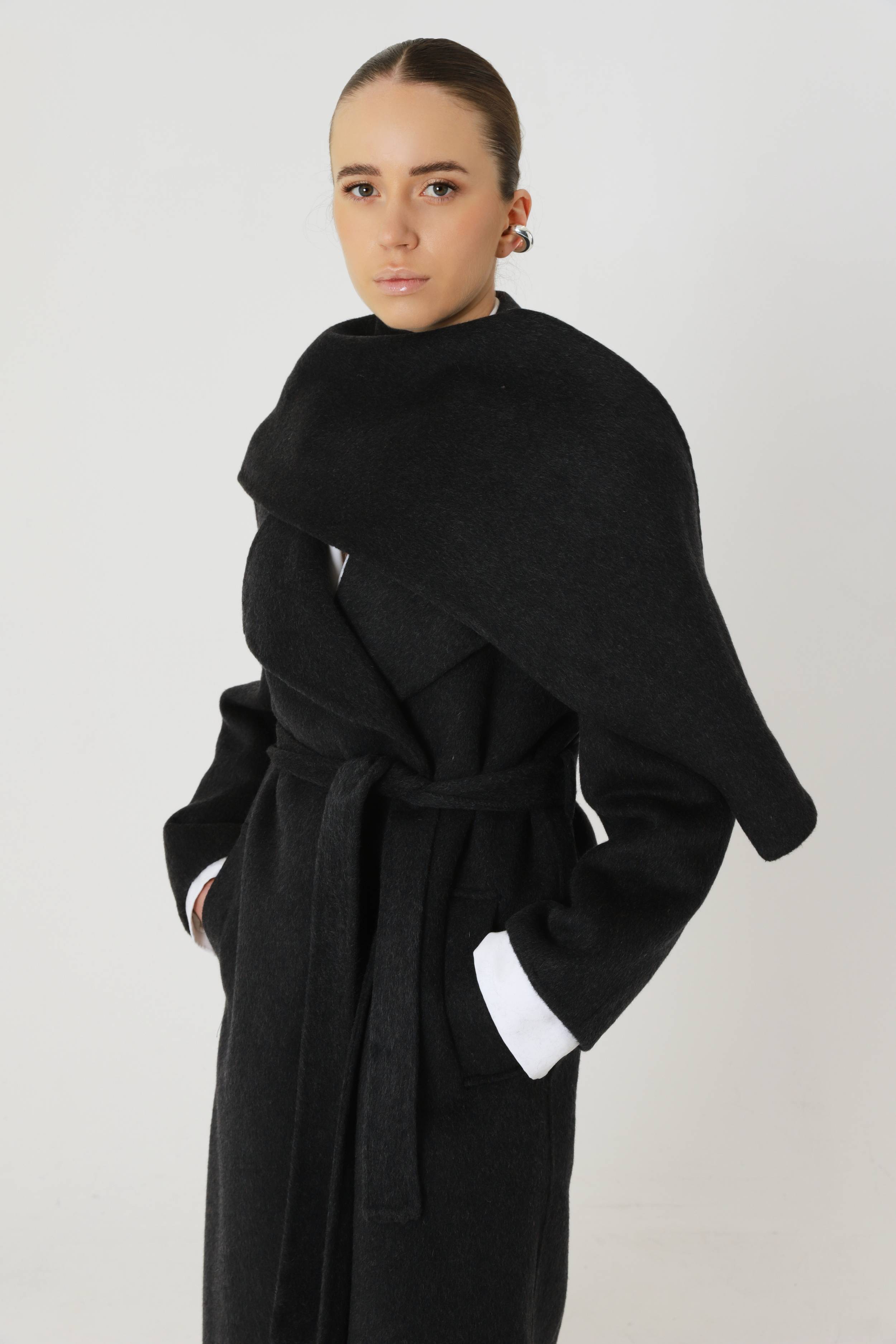 Gray Manhattan with scarf