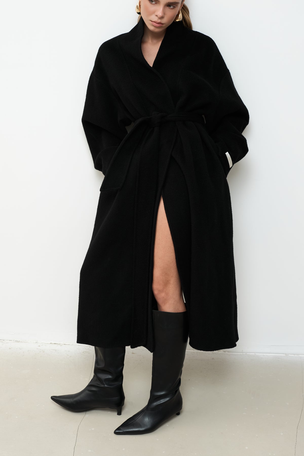 MAXI BLACK PURE WOOL COAT